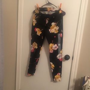 Super cute ankle length floral pants